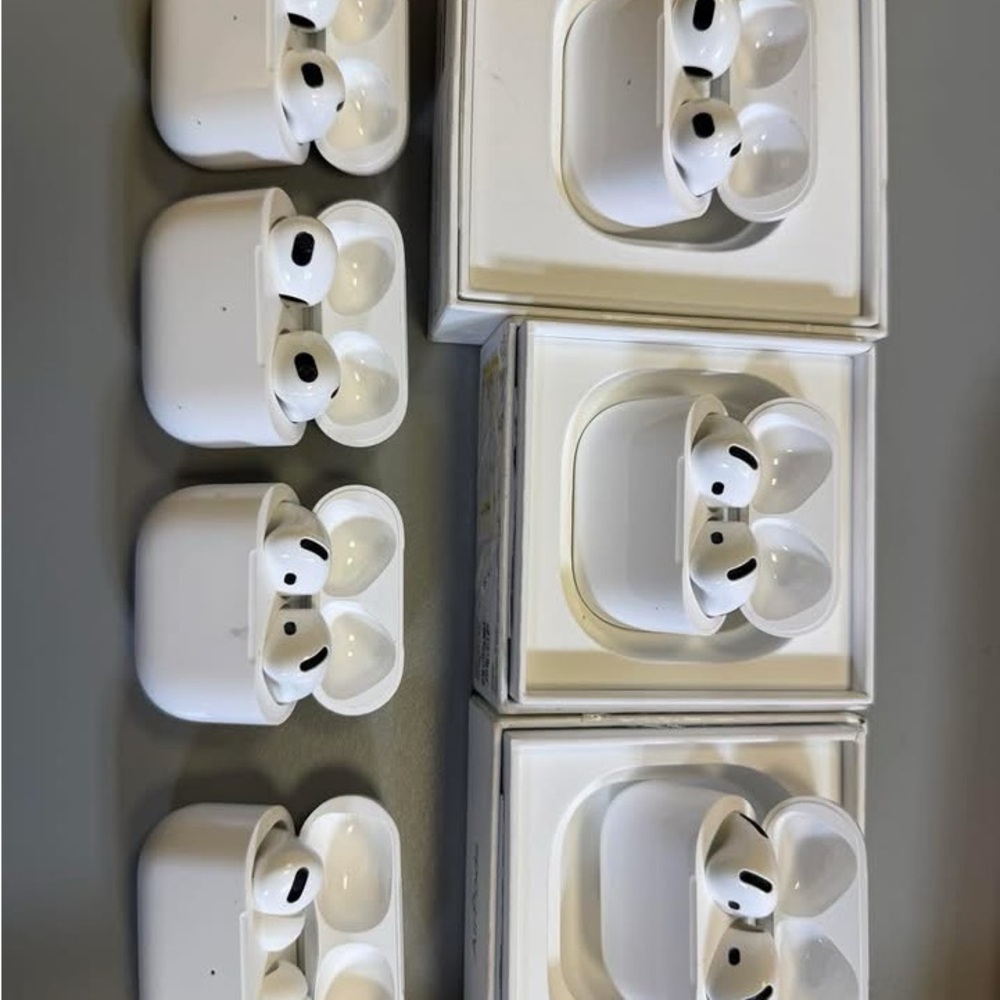 Apple AirPod 4 generation White On-Ear Wireless Earbuds (Multiple Units)